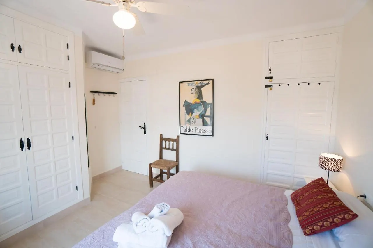 네르하 Urb. La Hacienda, 16 아파트
