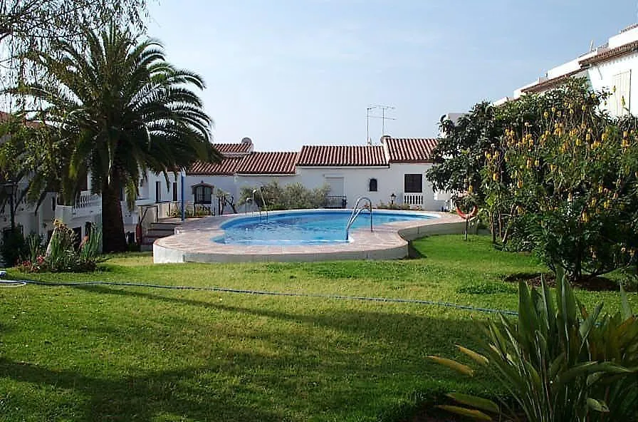 네르하 Urb. La Hacienda, 16 아파트